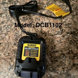 Dewalt 20v Charger 🔌 • New• DCB1102