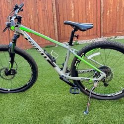Giant Talon 2 mountain bike 