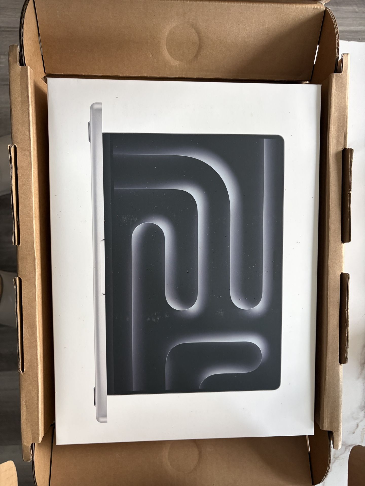 Brand New 14-inch MacBook Pro (2025, M5 chip, 10-core CPU, 16GB / 512GB, Nano-texture display)