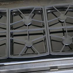 Dacor 46in Gas Cooktop