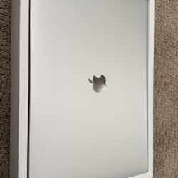 Unused Macbook Pro I7