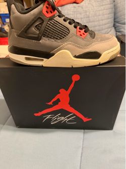 Jordan 4 Retro GS size 5  $50