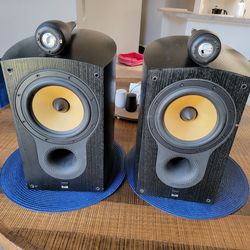 Bowers & Wilkins 805s  Bookshelf Speakers . Ash Black