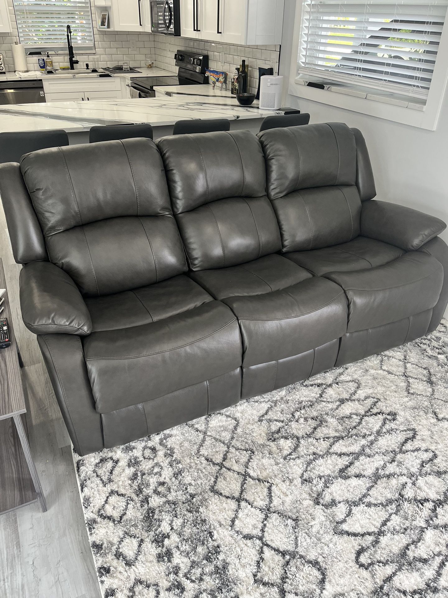 New Leather Couch Reclining Gray 
