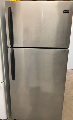Frigidaire Top Mount Stainless Steel Refrigerator Fridge
