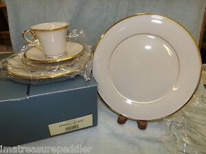 Lenox Eternal Dimension - Lenox Holiday Dimension - Noritake Fitzgerald NEW / MINT LOT Over 100 pieces of China !
