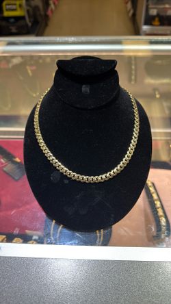 10k Necklace ‼️ASK FOR DIANA‼️