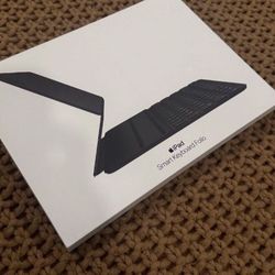 IPAD KEYBOARD (connects to any ipad)