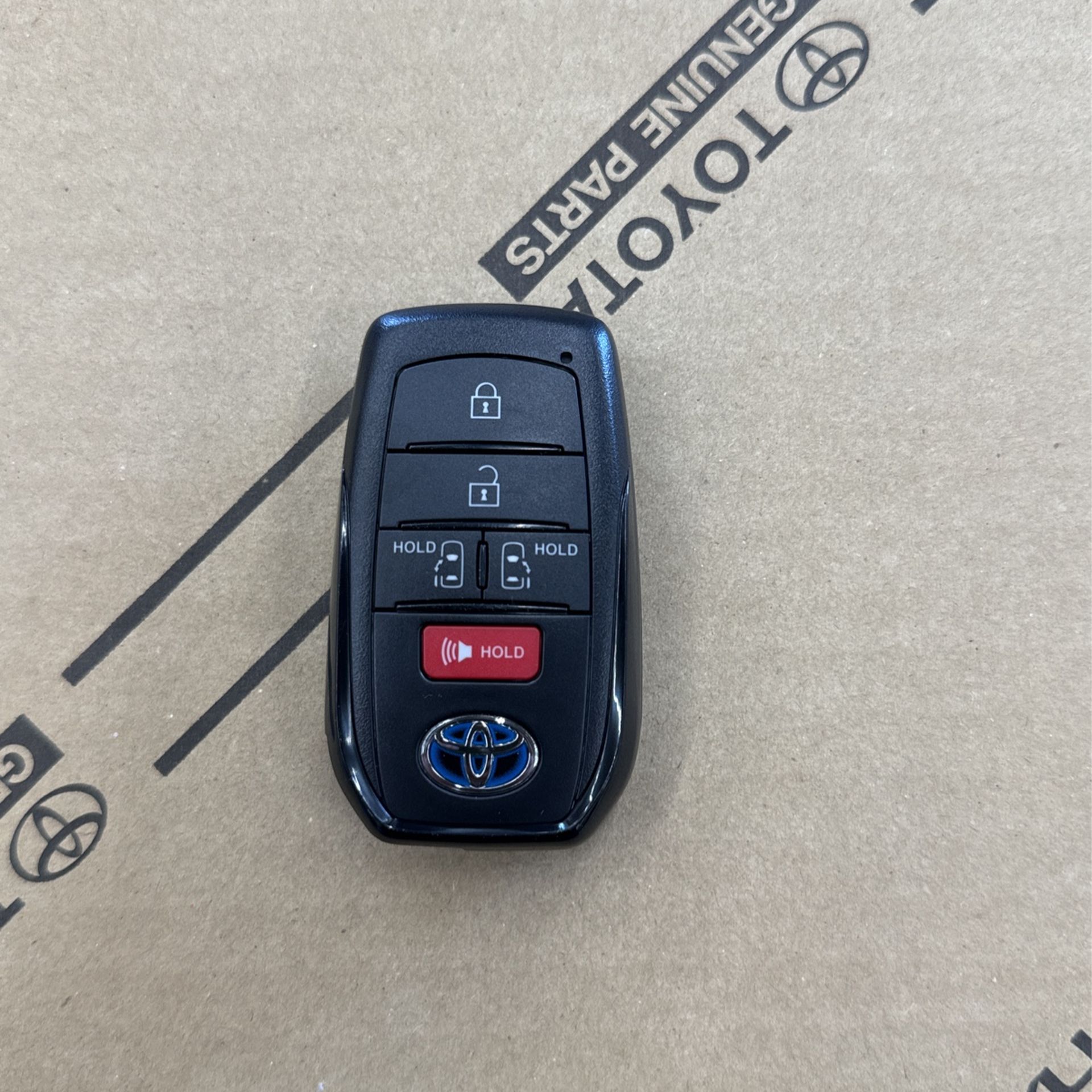 Sienna Remote   8990h 08020