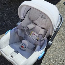 Uppababy Infant Car Seat