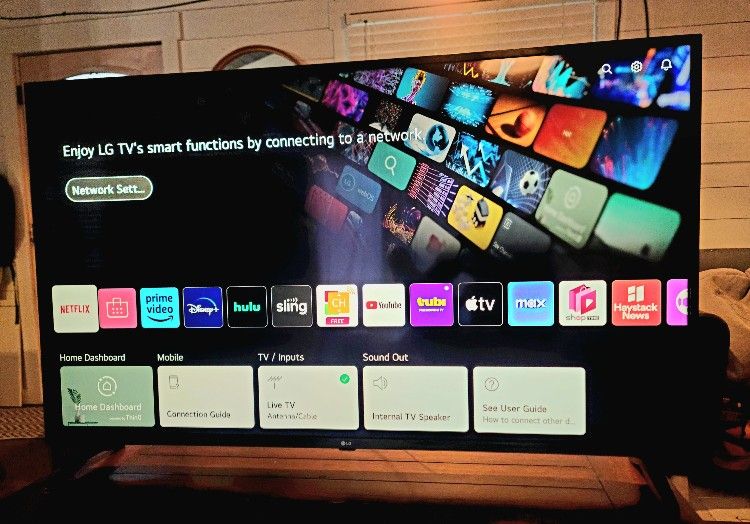LG 55″ 4K UHD Smart TV (UN7300 Series) – Excellent, Works Great