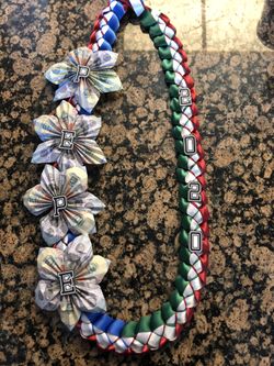 Graduation leis