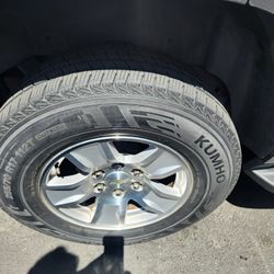 Llantas Para Una Chevy 6 Ollos