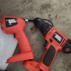 Black And Decker Drill And Flashlight 