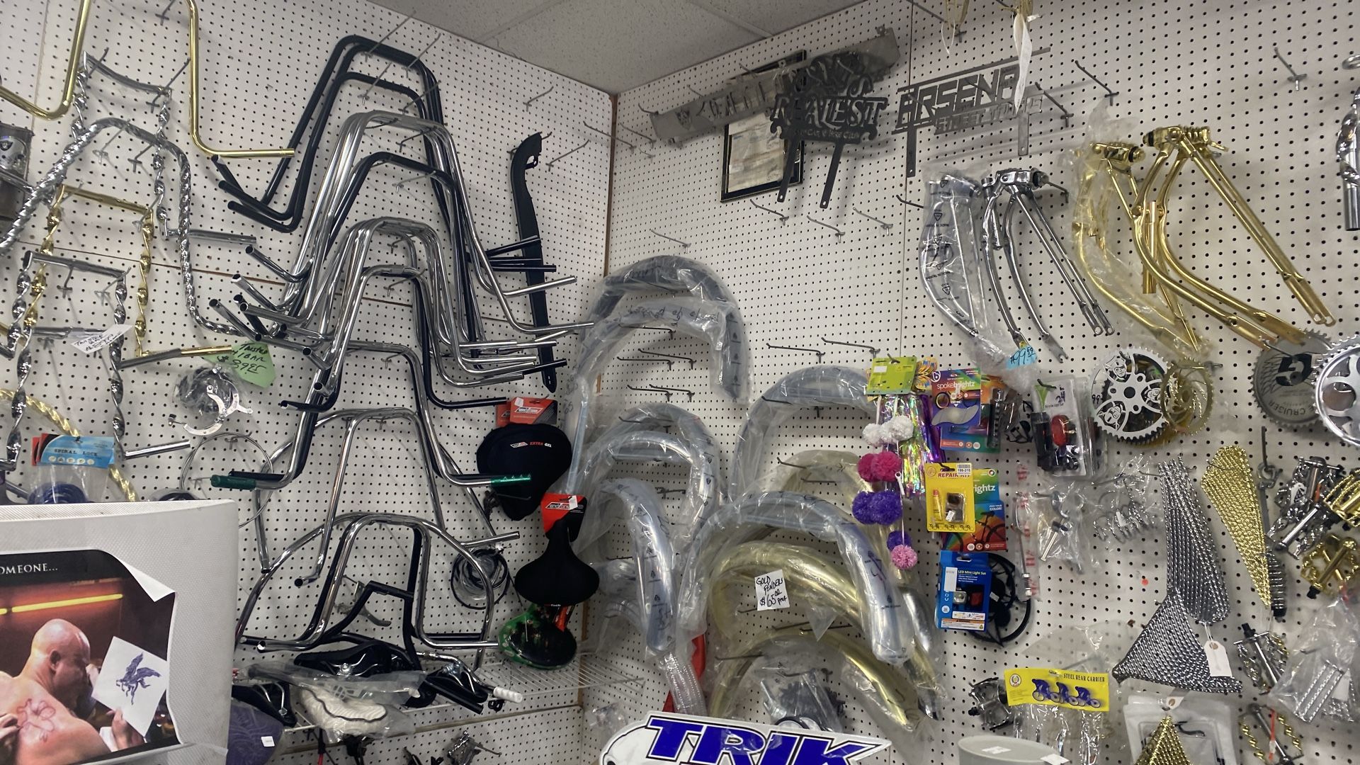 Bicycle parts biggest inventory in valley Kooldesign