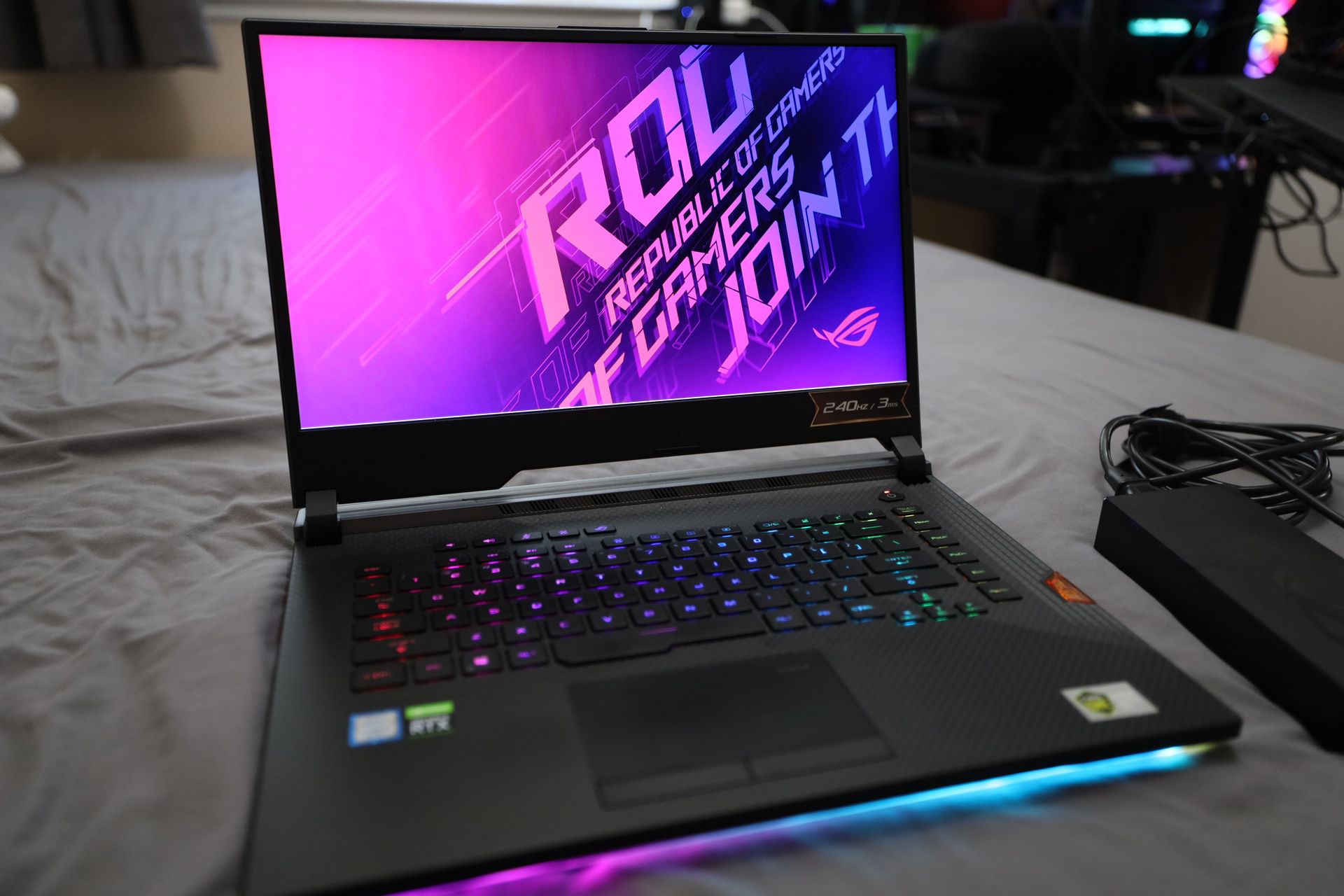 ASUS ROG Strix Scar III Gaming Laptop