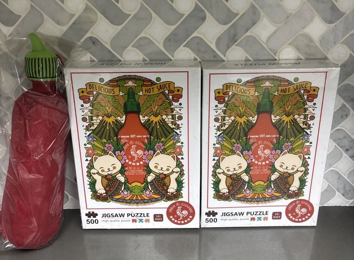 Jigsaw Puzzle  500 Pieces Sriracha Hot Chili Sauce theme and sriracha bottle toy