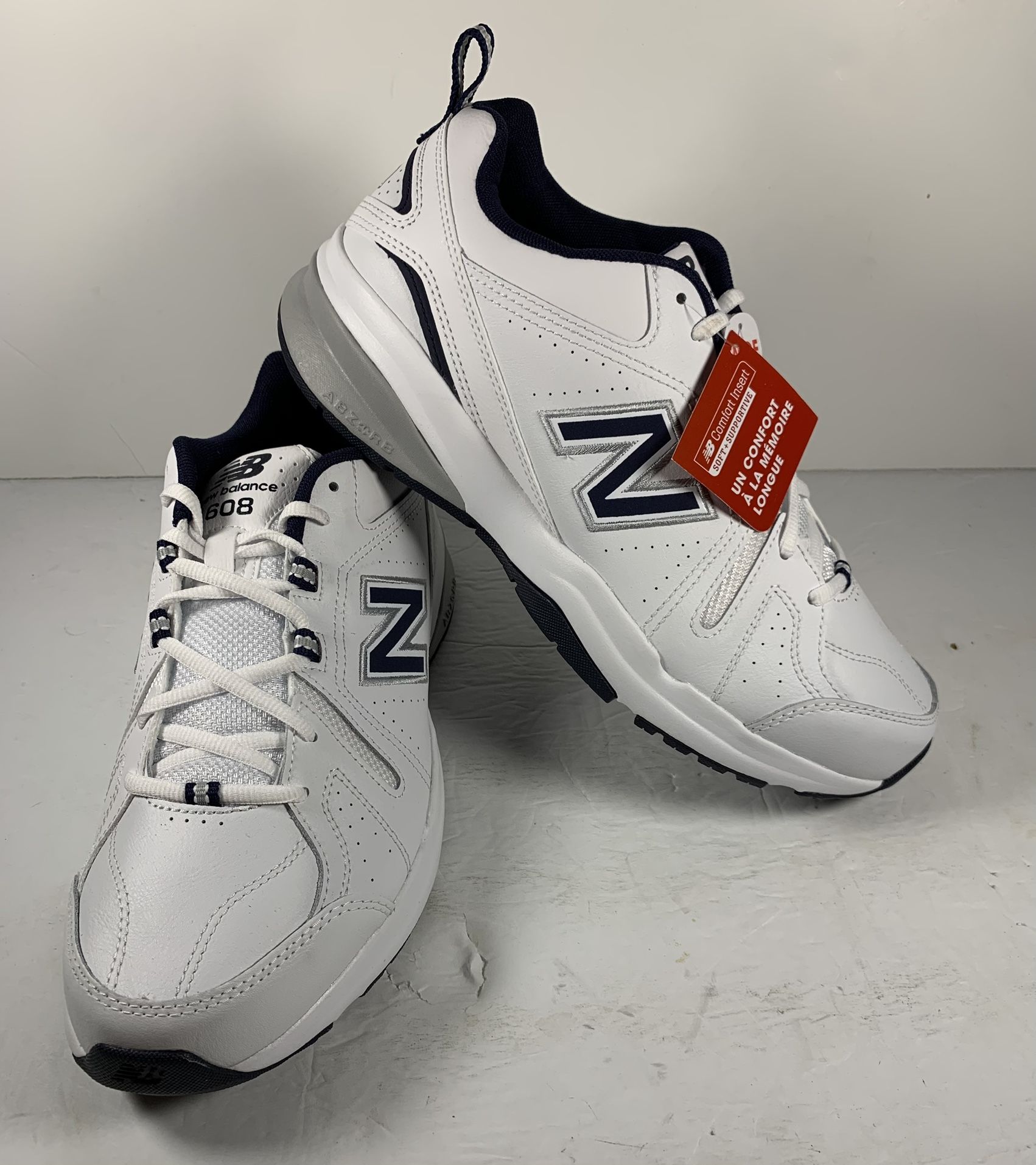 NEW BALANCE Men Size 10 2E WIDE Shoes