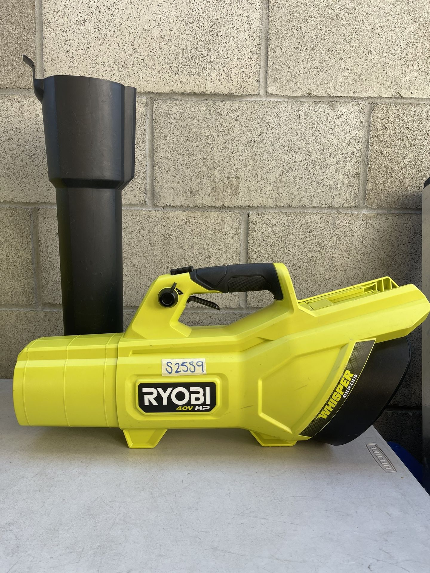 RYOBI 40V Whisper Series Leaf Blower (Tool Only)
