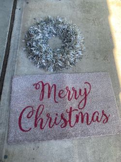 Silver wreath and outdoor Christmas rug