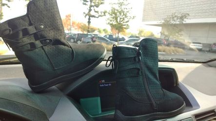 New black boots sz 13 toddler or 1 youth