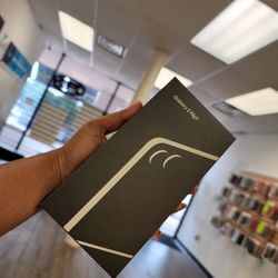 Samsung Galaxy Zflip 7 Unlocked (50$down)