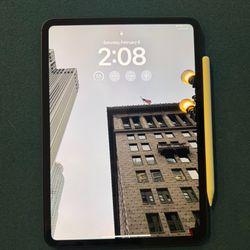 IPad pro 11 Inch ( Includes Apple Pencil & Case )