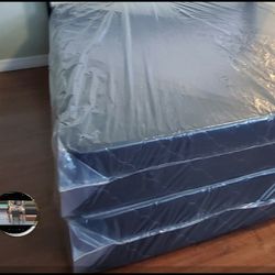 Queen Box Spring New Can Deliver