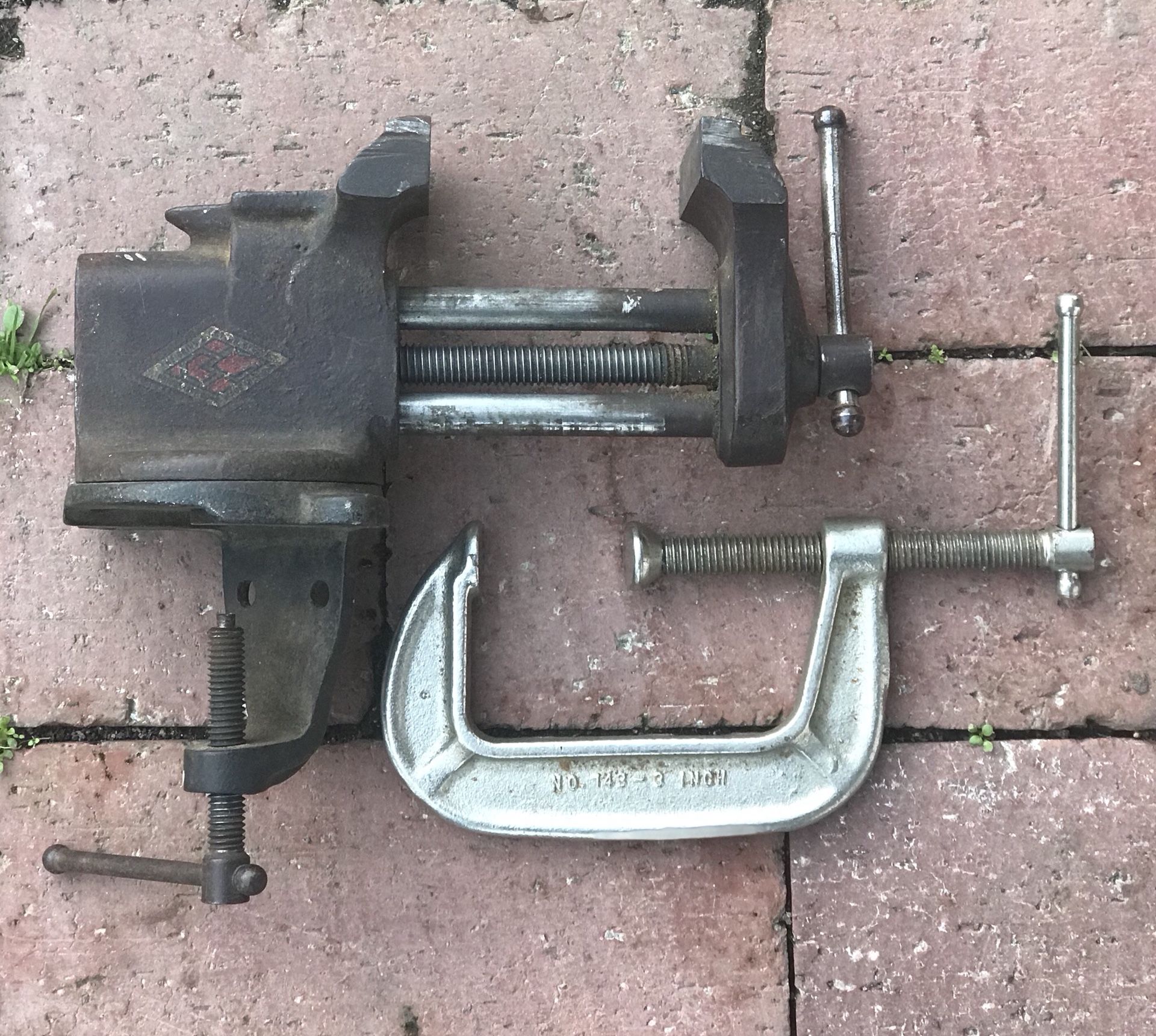 VINTAGE BRINK AND COTTON BENCH VISE & C-CLAMP