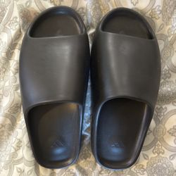 Adidas Black Yeezy Slides (Size 12)