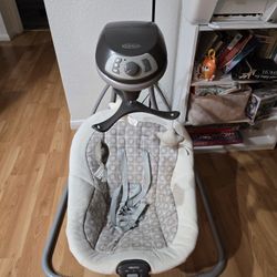 Graco Baby Swing 