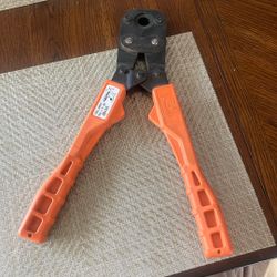 Shark Bite 3/8 Yo 1” Crimping Tool