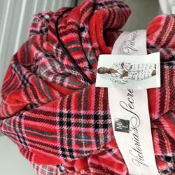 Victoria’s Secret Bath Robe M/L