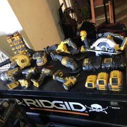 Dewalt Battery Power Tools $749 Includes (description)