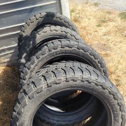 Toyo Mt 35X22