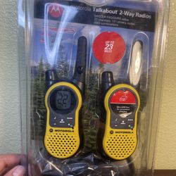 New Motorola Talkabout MH230R Yellow Handheld 22Channels Two Way Radio 23 Mile