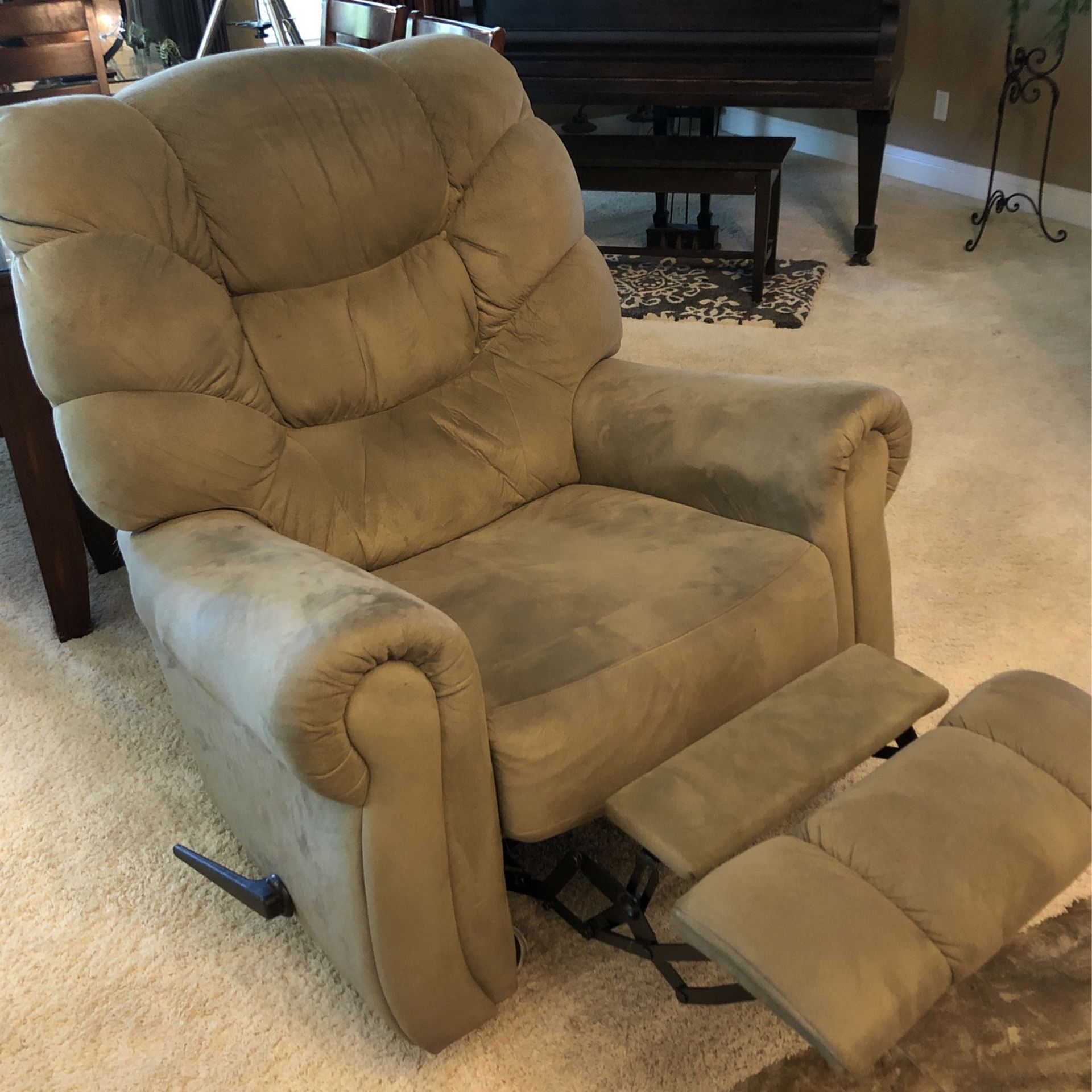 Green Microfiber Lazy boy Chair