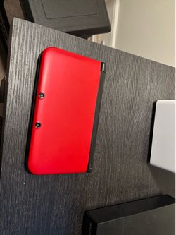 Nintendo 3DS XL (Lightly Used)