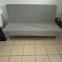 Sofa/ Bed / Futon 