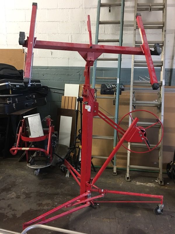 Haul Master 150lb Drywall Panel Hoist - barely Used!