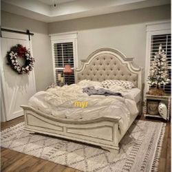 New/,Realyn Chipped White Queen Panel Bed Frame Cama//King ,full,twin Size Available/Mattress Sold Separately 