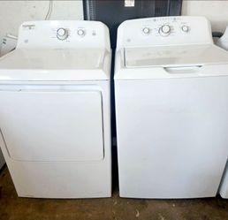 ELECTRIC GE WASHER AND DRYER MATCHING SET LARGE CAPACITY LIKE NEW STILL!!