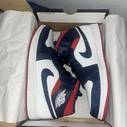 Jordan 1 Mid