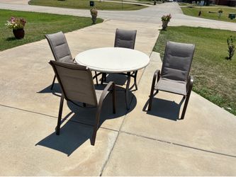 Outdoor patio set
