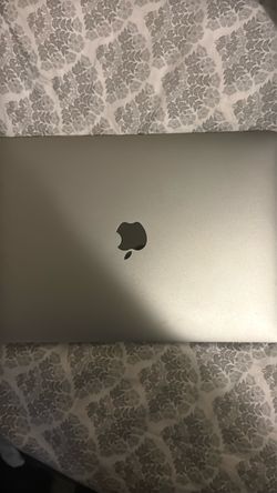 MacBook Pro i5