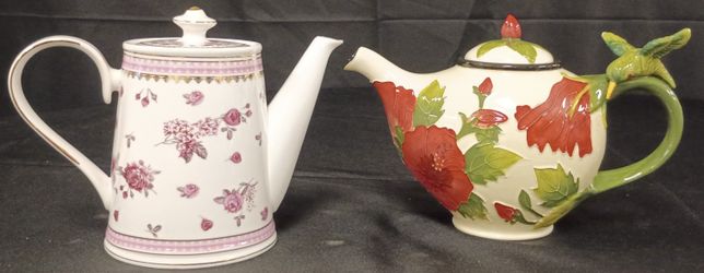 Set of 2 Decorative Ceramic Teapots - Floral and Hummingbird Designs