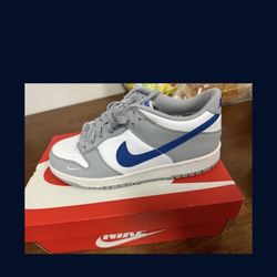 Nike Dunks 