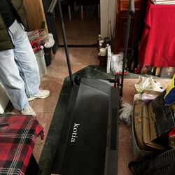 Non-Electric Self Powered Treadmill