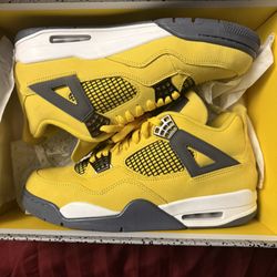 Jordan 4 Lightning 