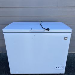 Chest freezer